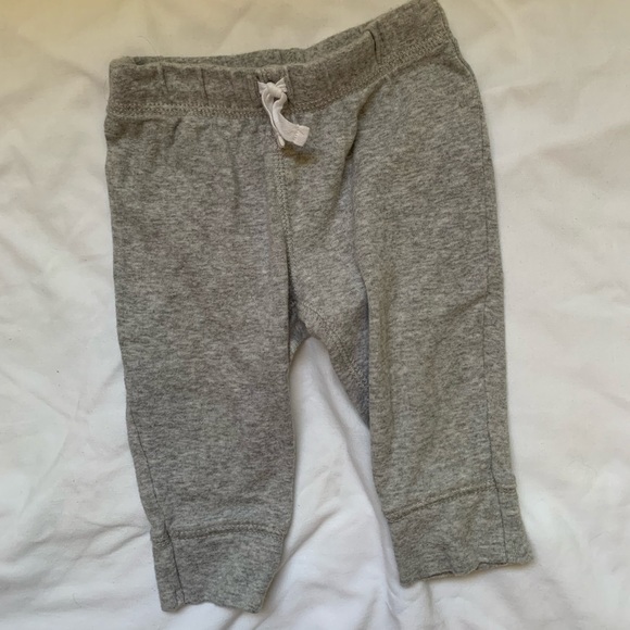 Carter’s 9 month sweatpants bundle - grey and navy/grey - Picture 2 of 7